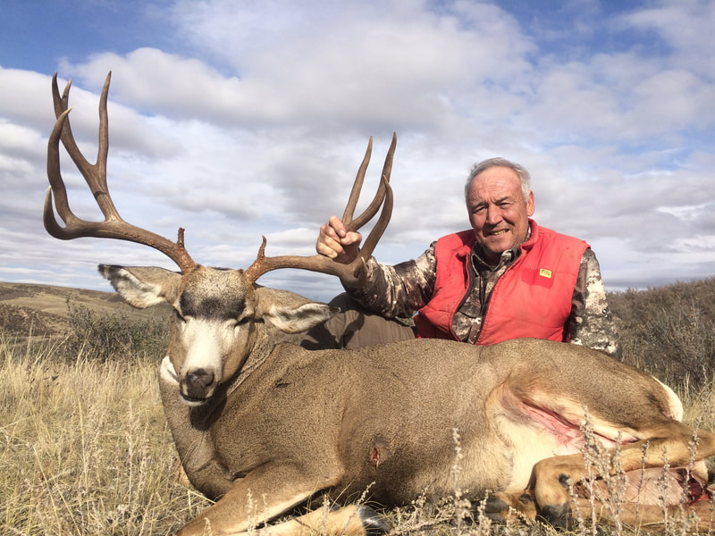 Wyoming trophy mule deer hunts private land