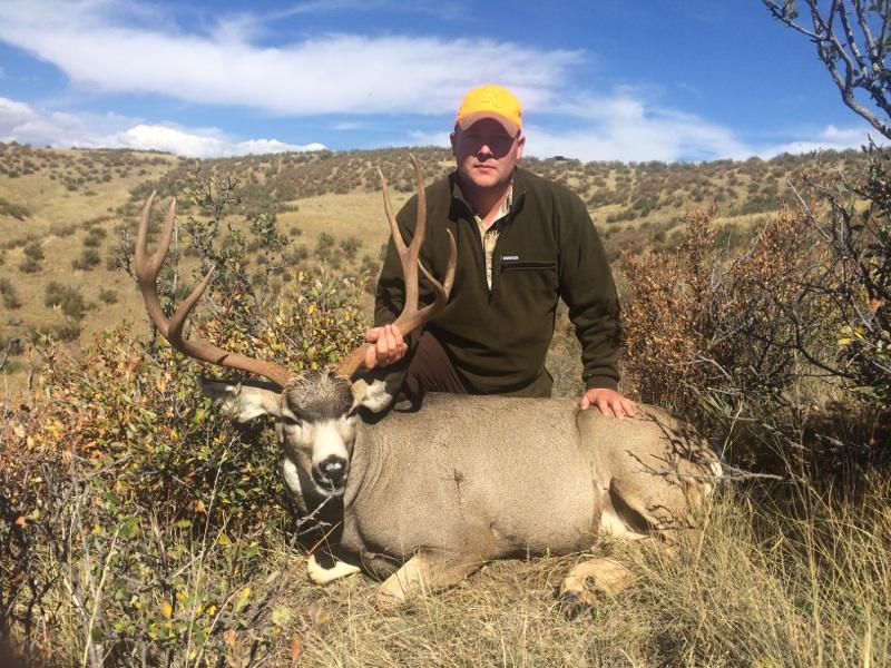 wyoming mule deer hunts private land big bucks